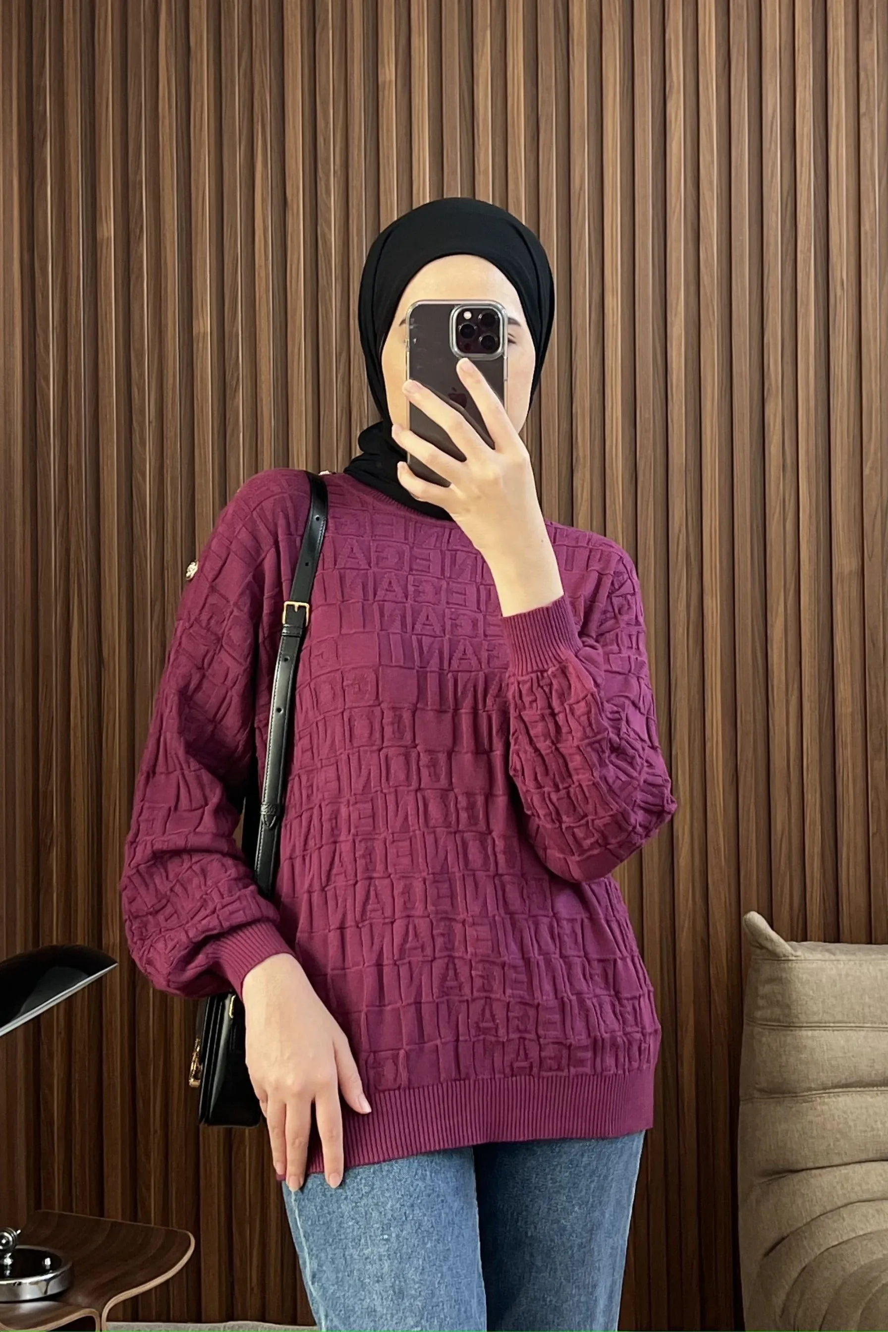Abjad Sweater - Magenta - Atasan Sweater Knit Wanita Motif Gonegani