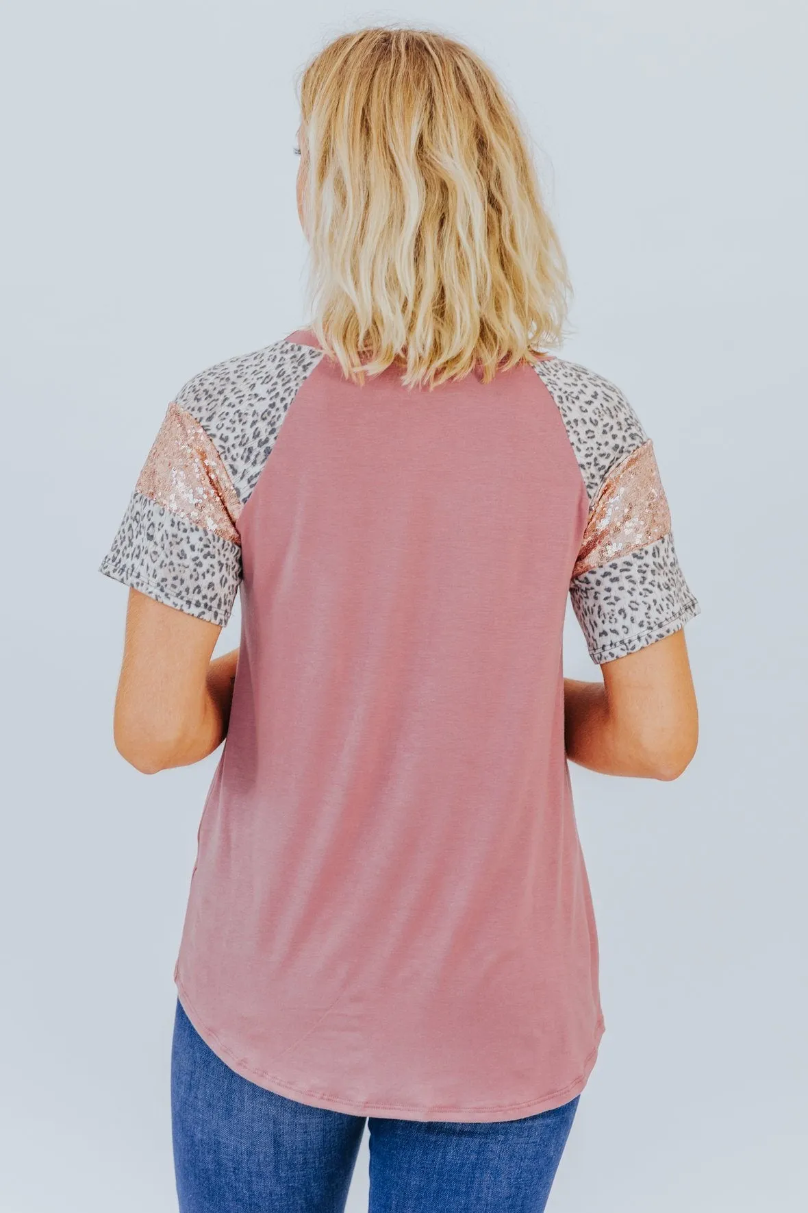 Can't Stop Sequin Detailed Tee In Mauve