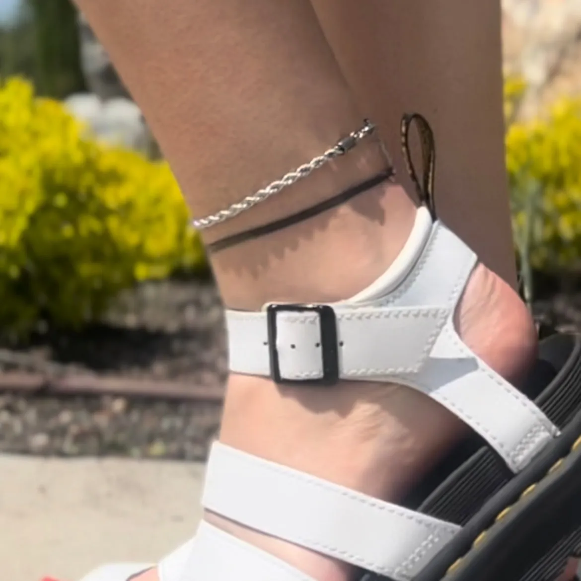 Elegant Twist Anklet