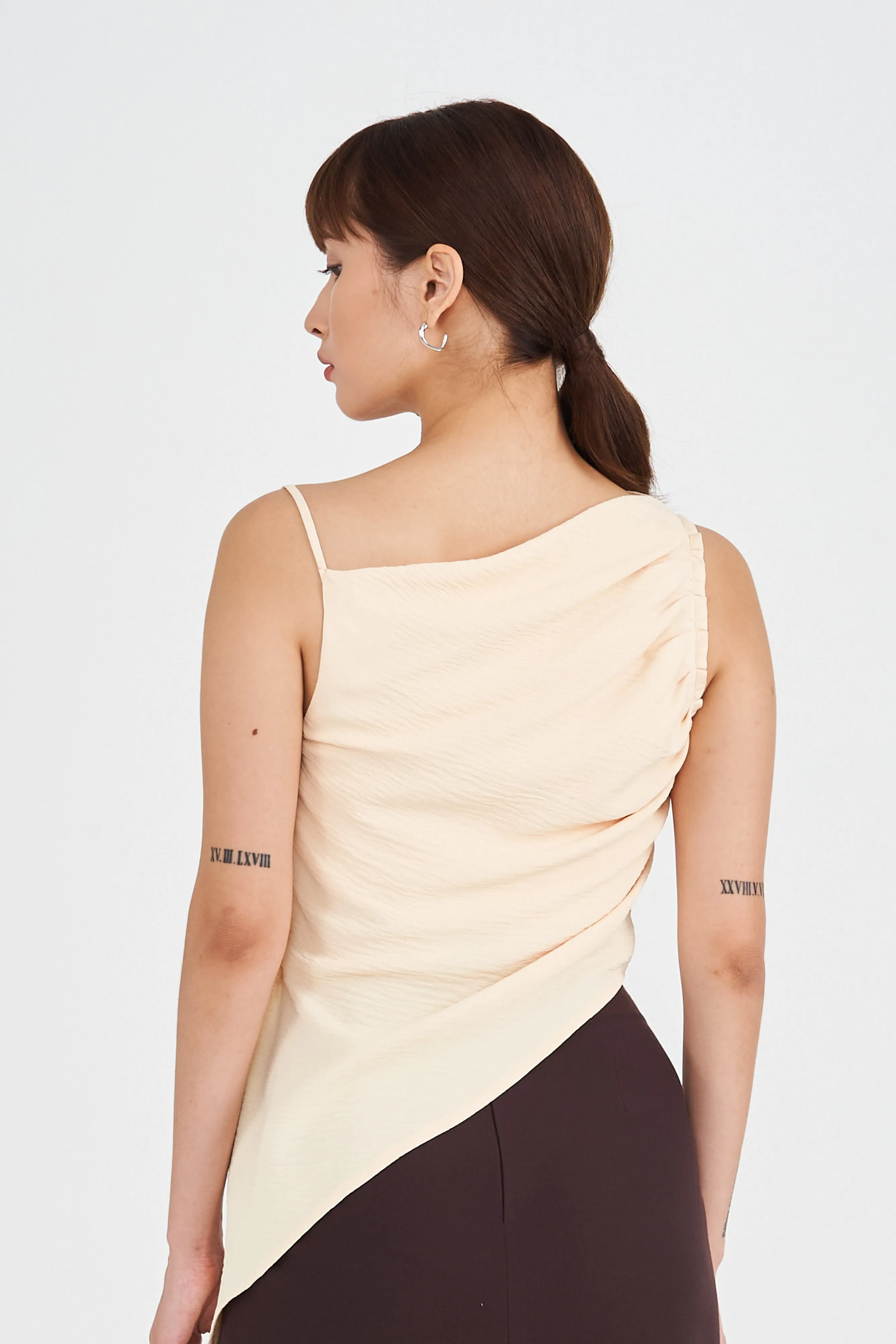 Lotty Asymmetric Top