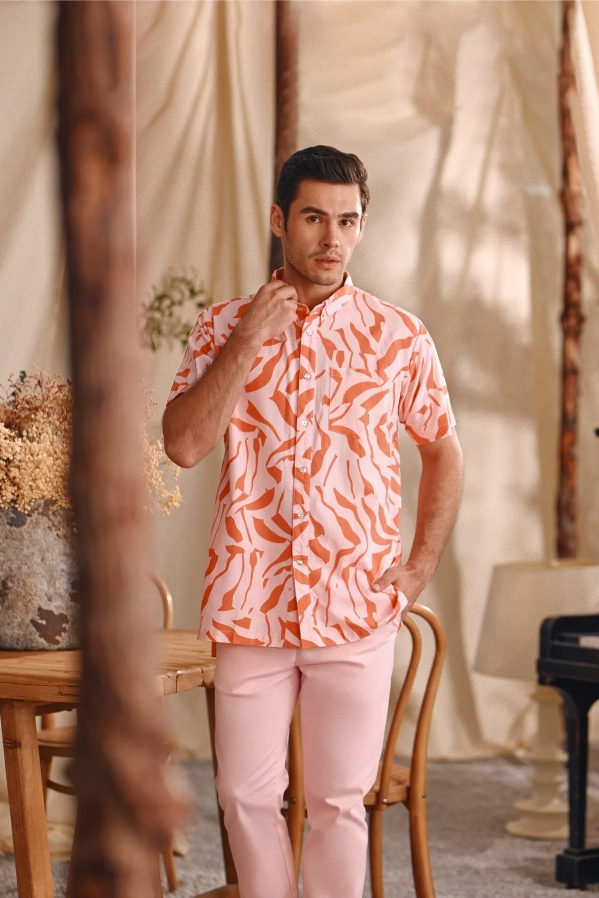 The Bayu Men Batik Shirt - Explore