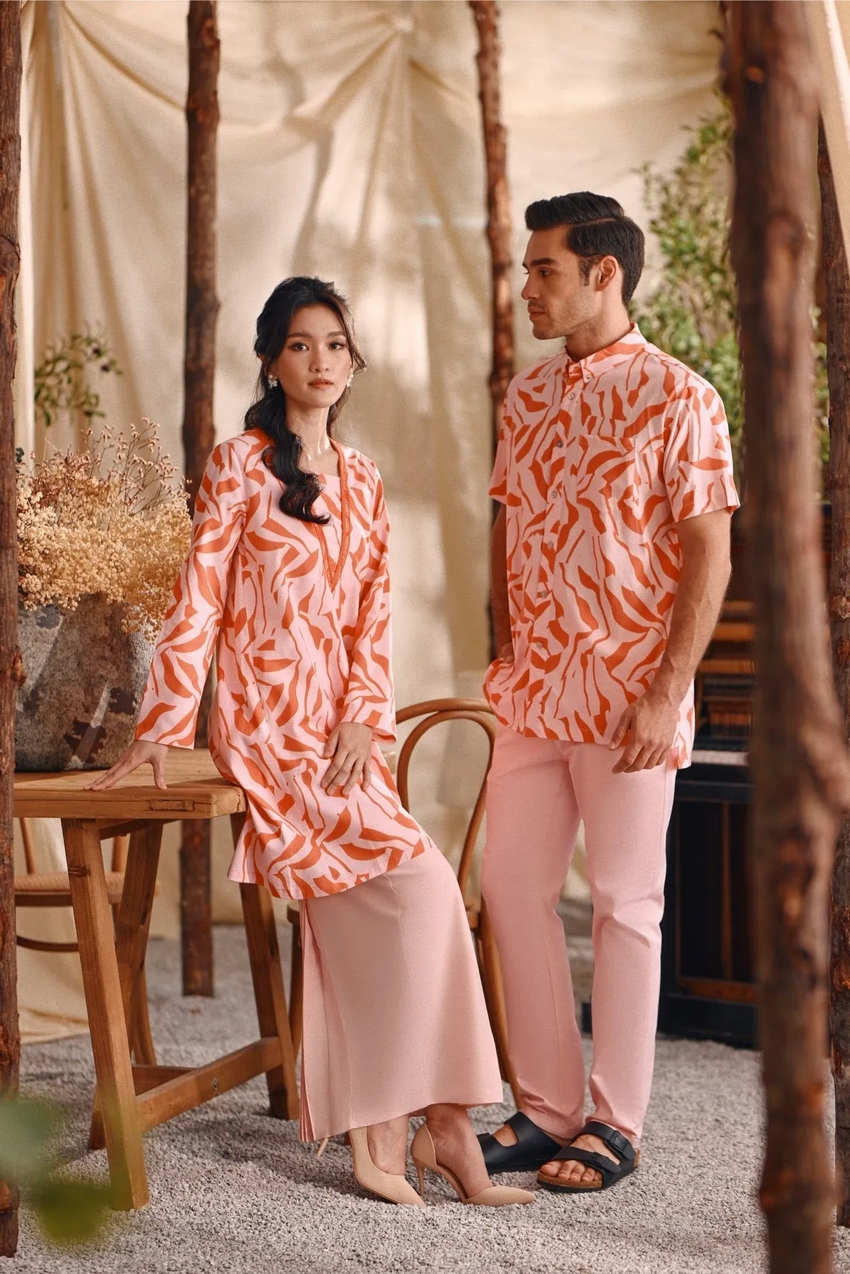 The Bayu Men Batik Shirt - Explore