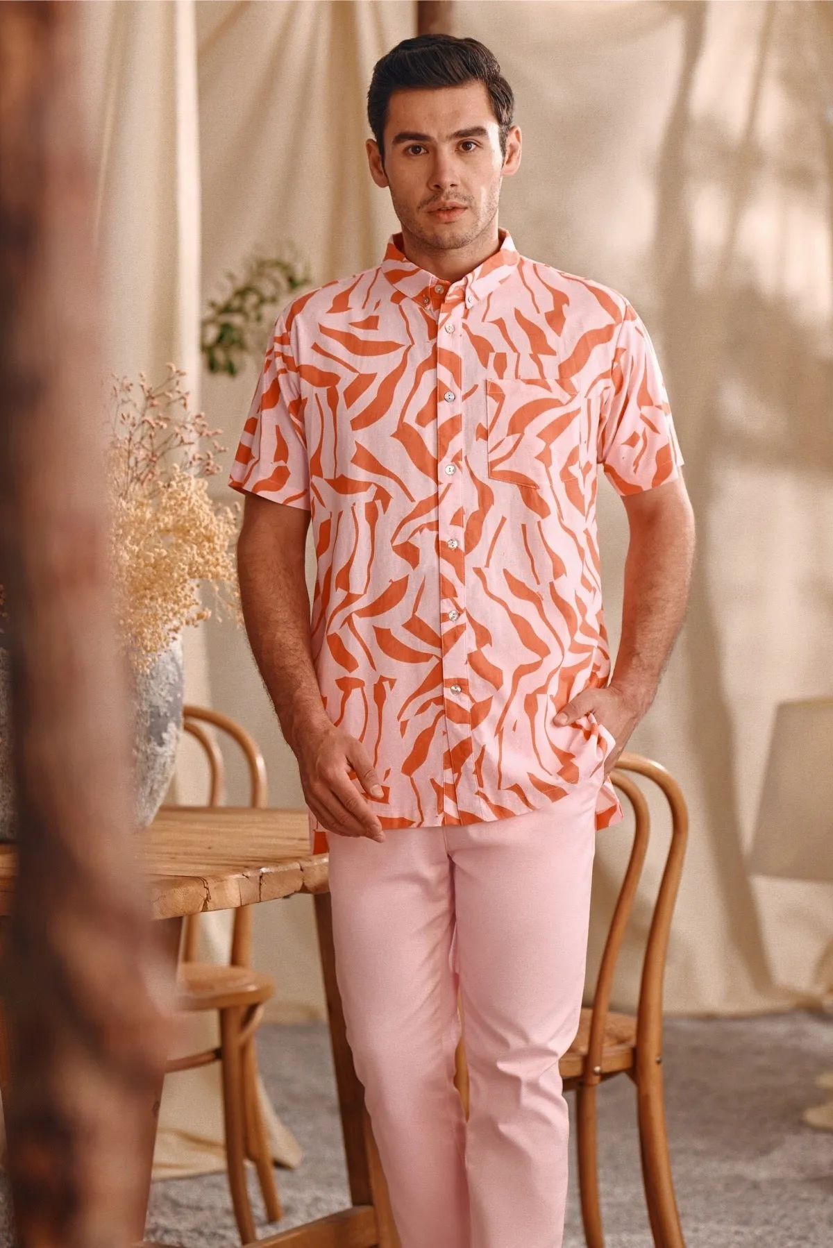 The Bayu Men Batik Shirt - Explore