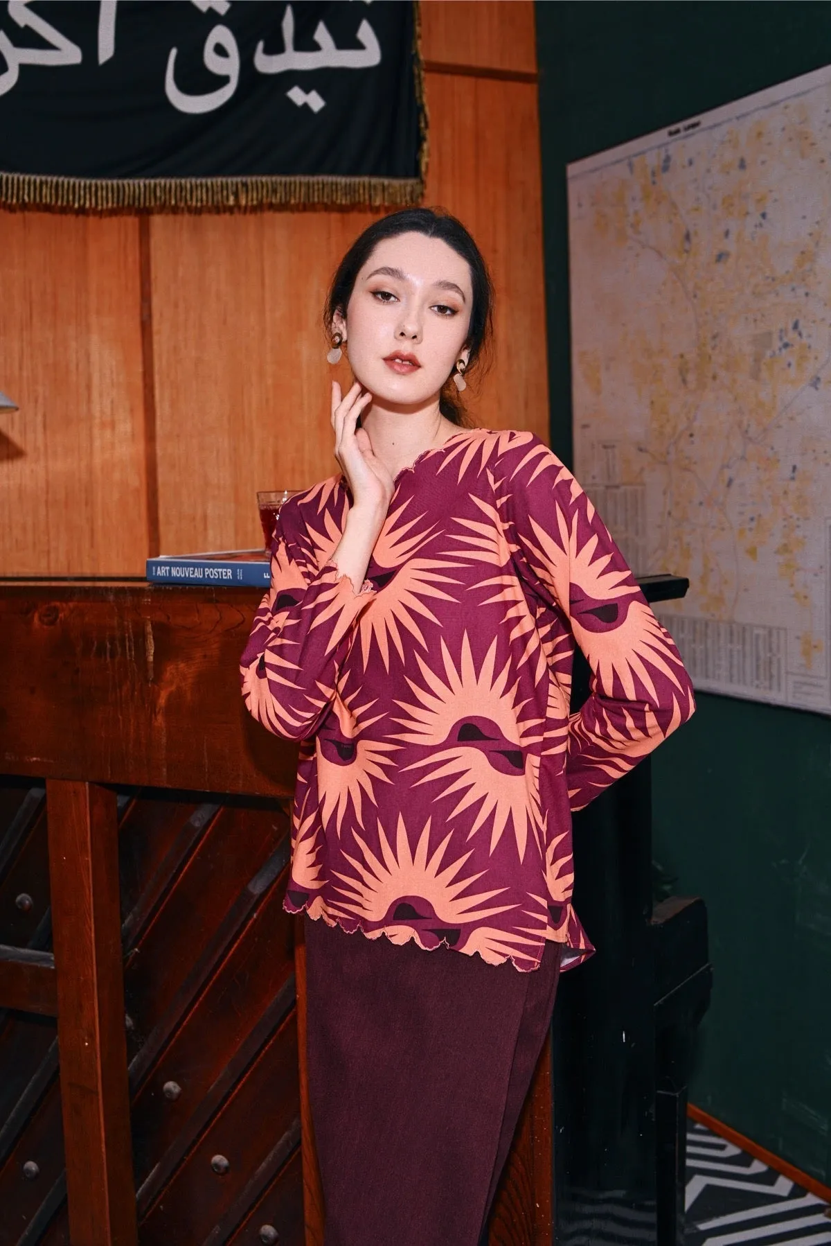 The Congkak Women Scallop Blouse - Edge