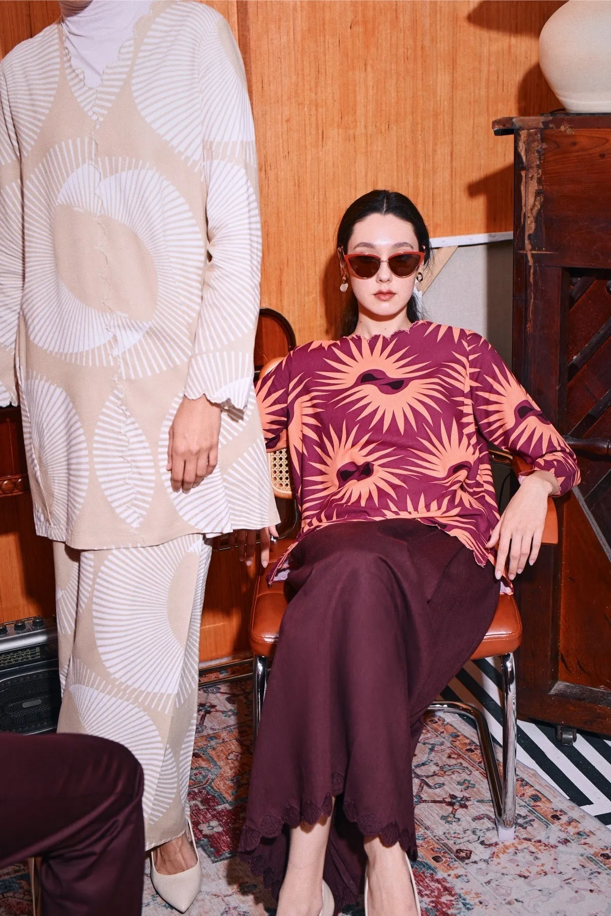 The Congkak Women Scallop Blouse - Edge
