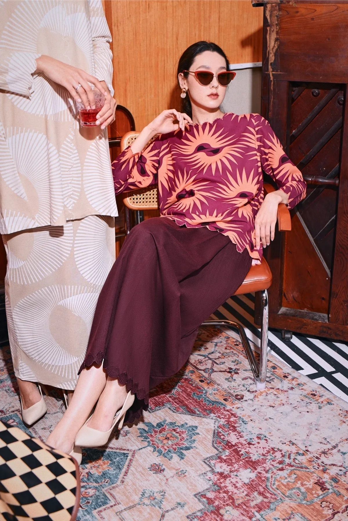 The Congkak Women Scallop Blouse - Edge