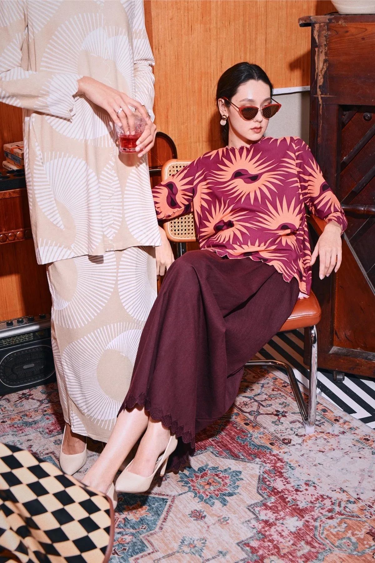 The Congkak Women Scallop Blouse - Edge